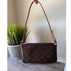 Louis Vuitton Pochette Accessories